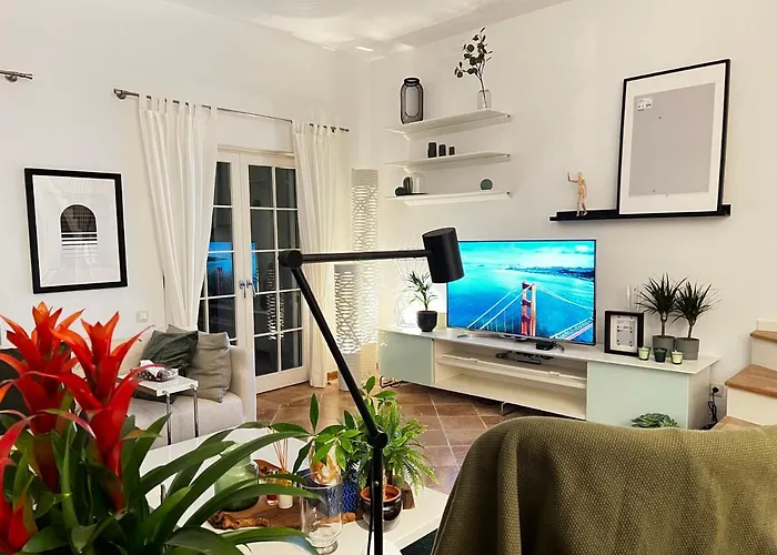 Sea Canal Townhouse